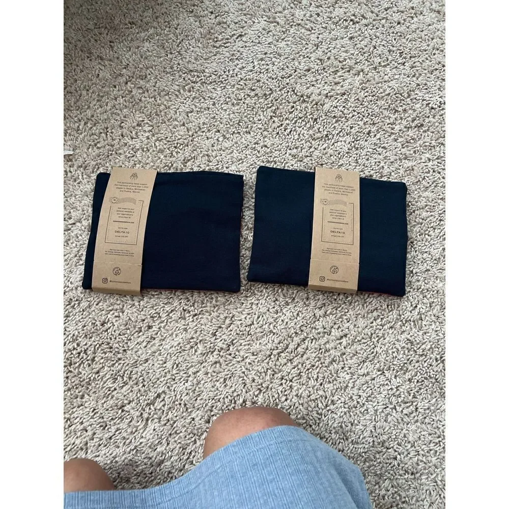 2 NEW Delta One someone somewhere amenity toiletry cosmetic bags